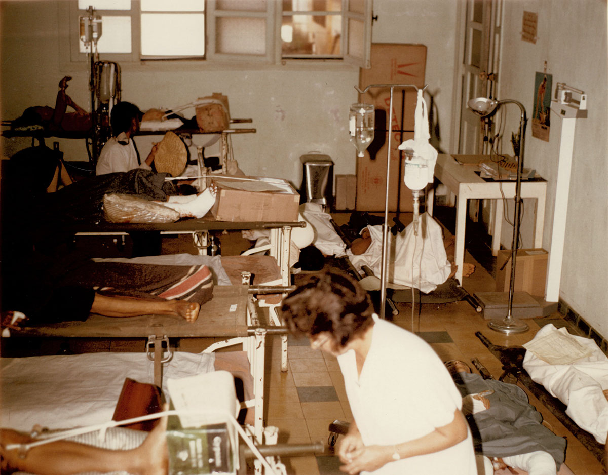 Recover Room showing medical staff and patients